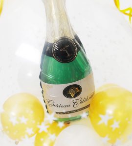 グラデーションの3連レッドハートのシャンパンバルーンでお祝い！ラッピングバルーン【お祝いやパーティーのバルーン電報・装飾】