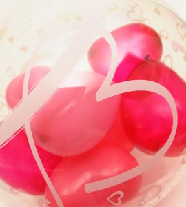 ポップなドットにピンクハート＆ドットの女子バルーンな誕生日ブーケ【誕生日のバルーン電報】