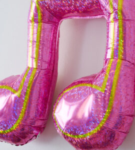 大きな音符とぷちハート＆スマイル、2連きらきらシルバーハート【ピアノやバレエの発表会のバルーン電報】