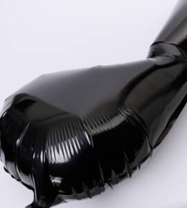 大きなブラックの8分音符とピンクスター、大人ドット【ピアノやバレエの発表会のバルーン電報】