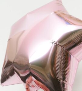 大きなブラックの8分音符とピンクスター、大人ドット【ピアノやバレエの発表会のバルーン電報】